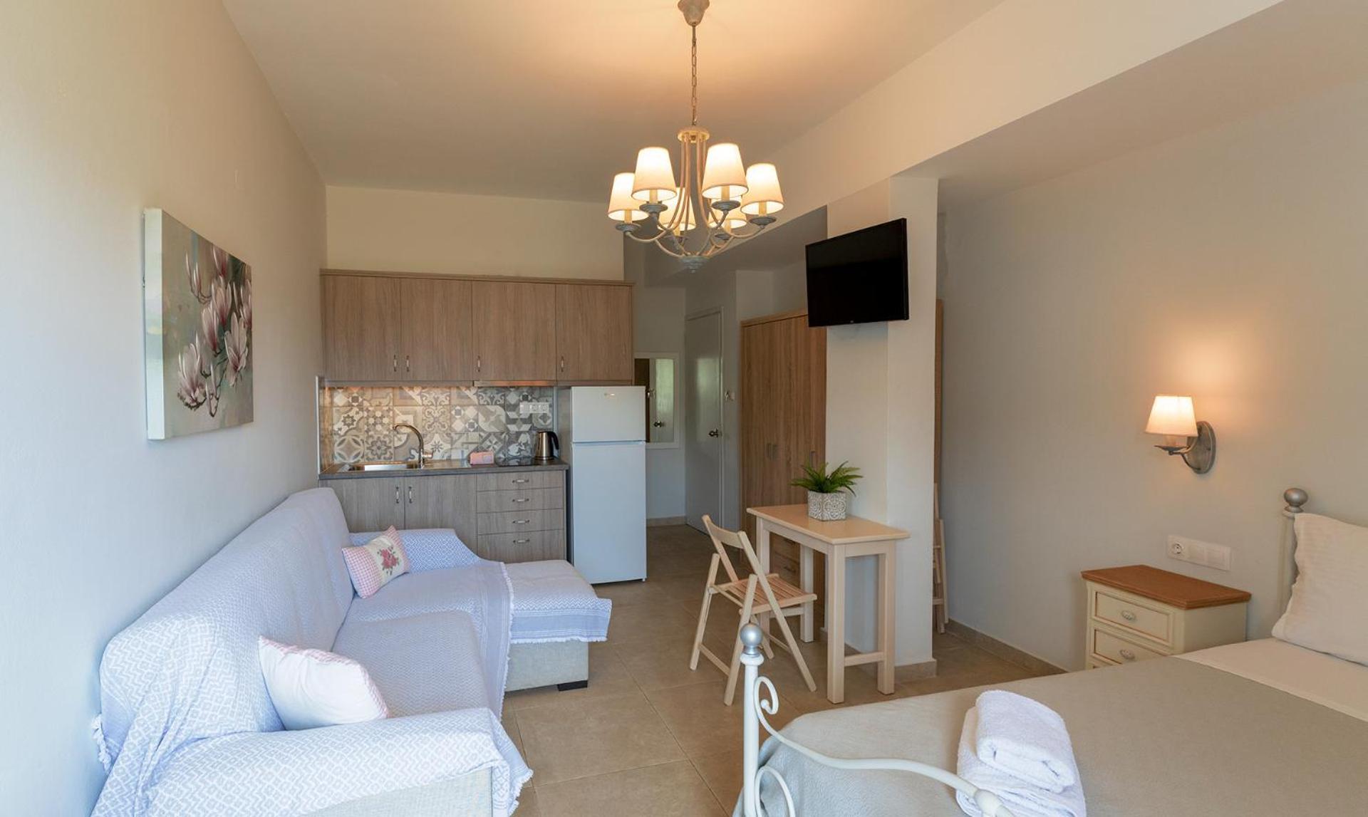 Kaiti 'S Studios & Apartments Palaiochora Ngoại thất bức ảnh