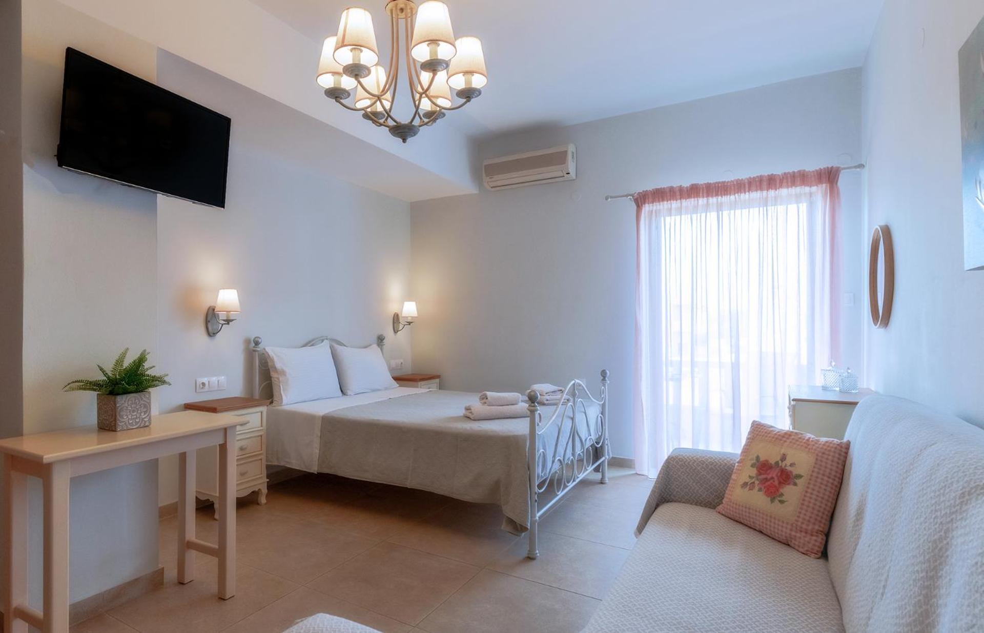 Kaiti 'S Studios & Apartments Palaiochora Ngoại thất bức ảnh